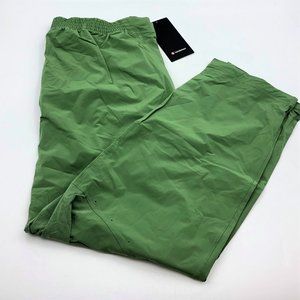 New with Tags Men's Lululemon Outdoor Training Pant 29" in Green LM5AI5S